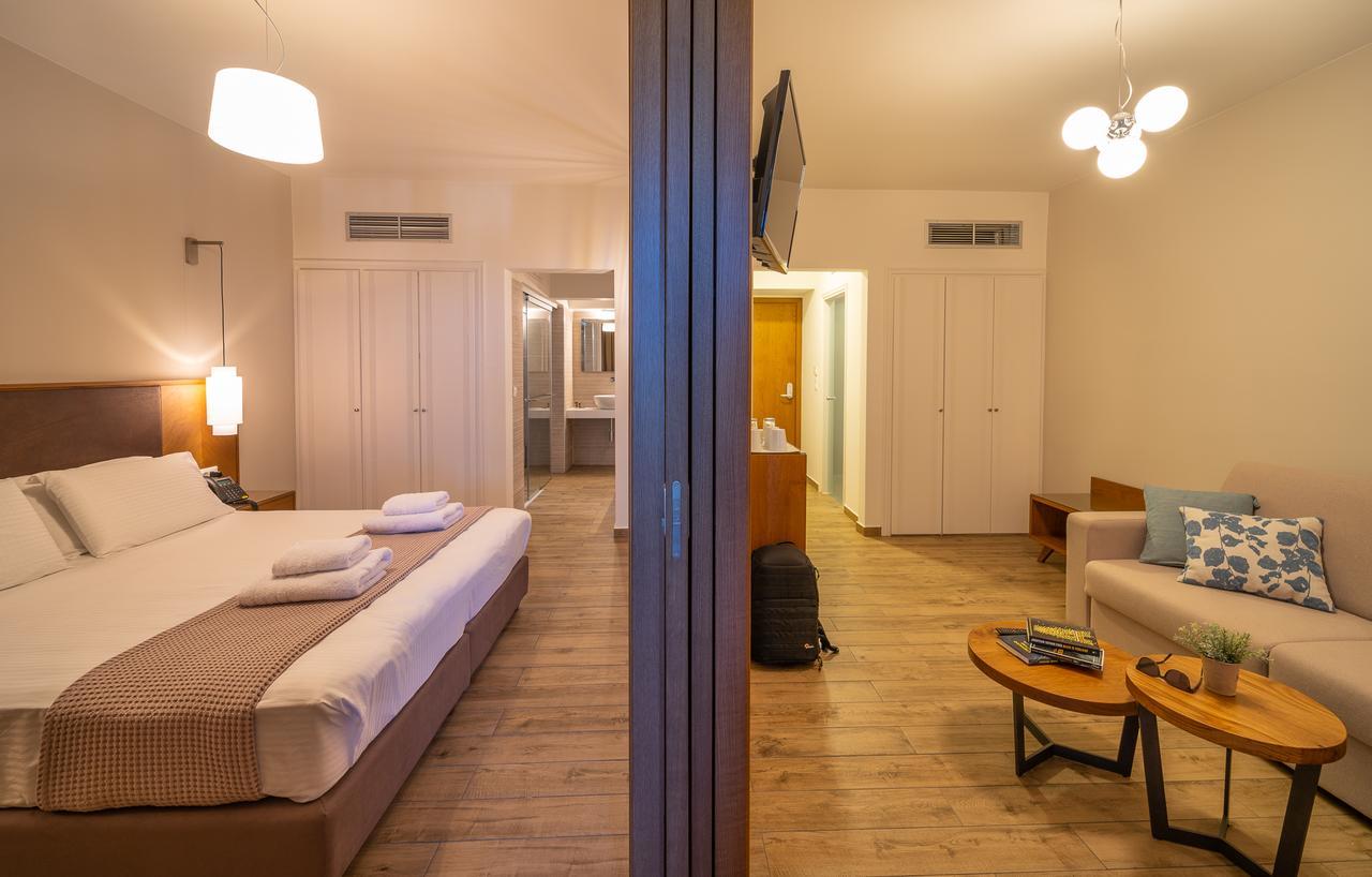 Achilles Hill Hotel เมโธนี ภายนอก รูปภาพ